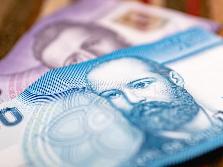 Billetes chilenos | Agencia Uno