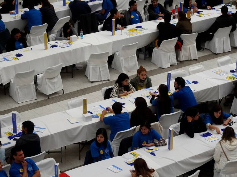 Estas son las 20 carreras de Centros de Formación Técnica que han perdido más popularidad en Chile en los últimos diez años