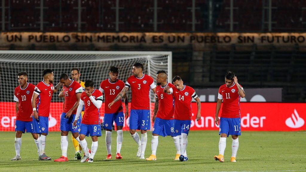 13 de Noviembre del 2020/SANTIAGOJugadores de Chile ,durante el partido valido por la Fase de Grupos 3/18 por la clasificación de Conmebol para la Copa Mundial de Fútbol Qatar 2022, entre Chile vs Peru, disputado en el Estadio Nacional.
FOTO:FRANCISCO LONGA/AGENCIAUNO