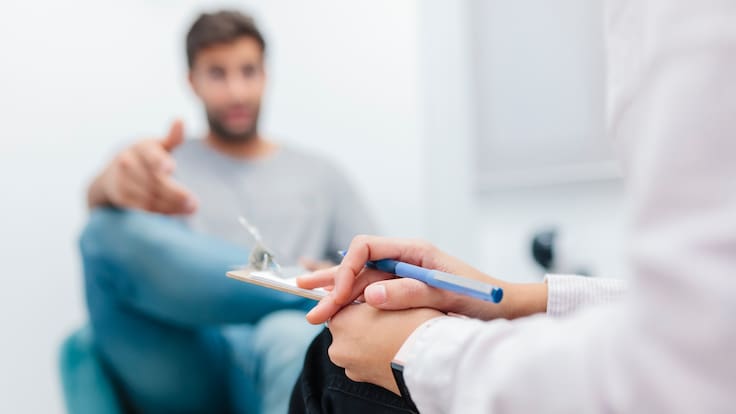 Tratamientos de testosterona en alza: promesas, mitos y efectos secundarios que debes conocer