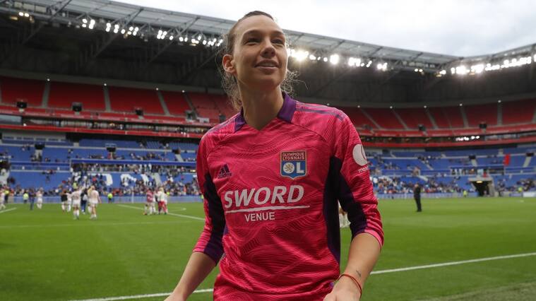 Christiane Endler clasificó con el Olympique Lyon a la final de la Champions League Femenina