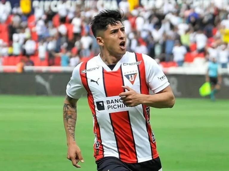 Fernando Cornejo y su gran momento como campeón en Ecuador con la Liga de Quito: “Mi sueño y objetivo es llegar a la Selección”