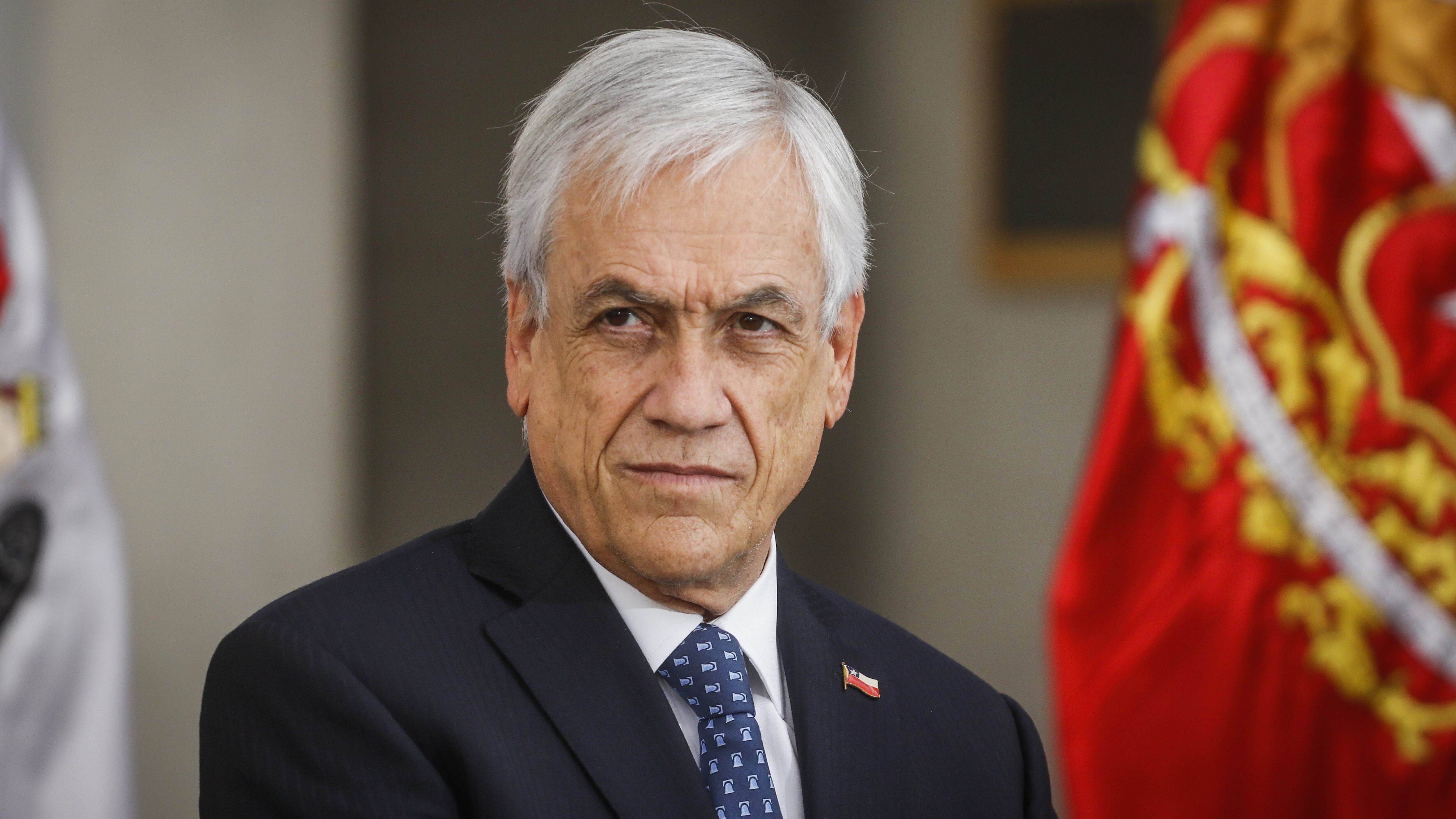 16 de marzo del 2020/SANTIAGOEl Presidente de la Republica, Sebastian Piñera, habla en el entre patio, del Palacio de La Moneda, tras finalizar la reunión interministerial, por coronavirus.
FOTO: SEBASTIAN BELTRAN GAETE/AGENCIAUNO