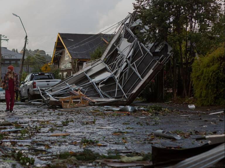 Ex subdirector de Senapred y los tornados en Chile: “No tenemos la capacidad de poder visualizarlo y anticiparlo”
