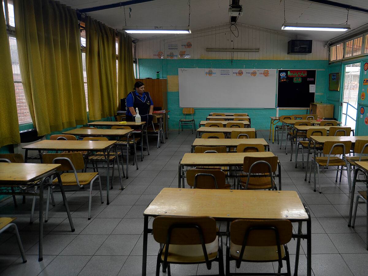 Suspensión de clases para hoy miércoles 19 de agosto en Chile: revisa aquí los colegios confirmados por el Mineduc