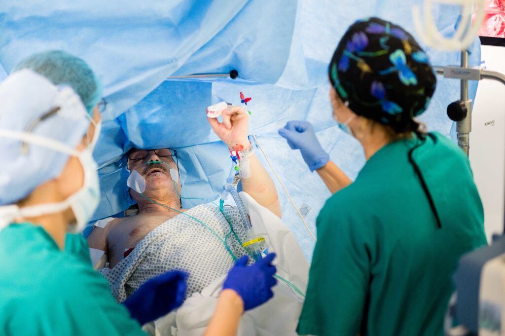 Paciente es intervenido neurológicamente en Cremona
