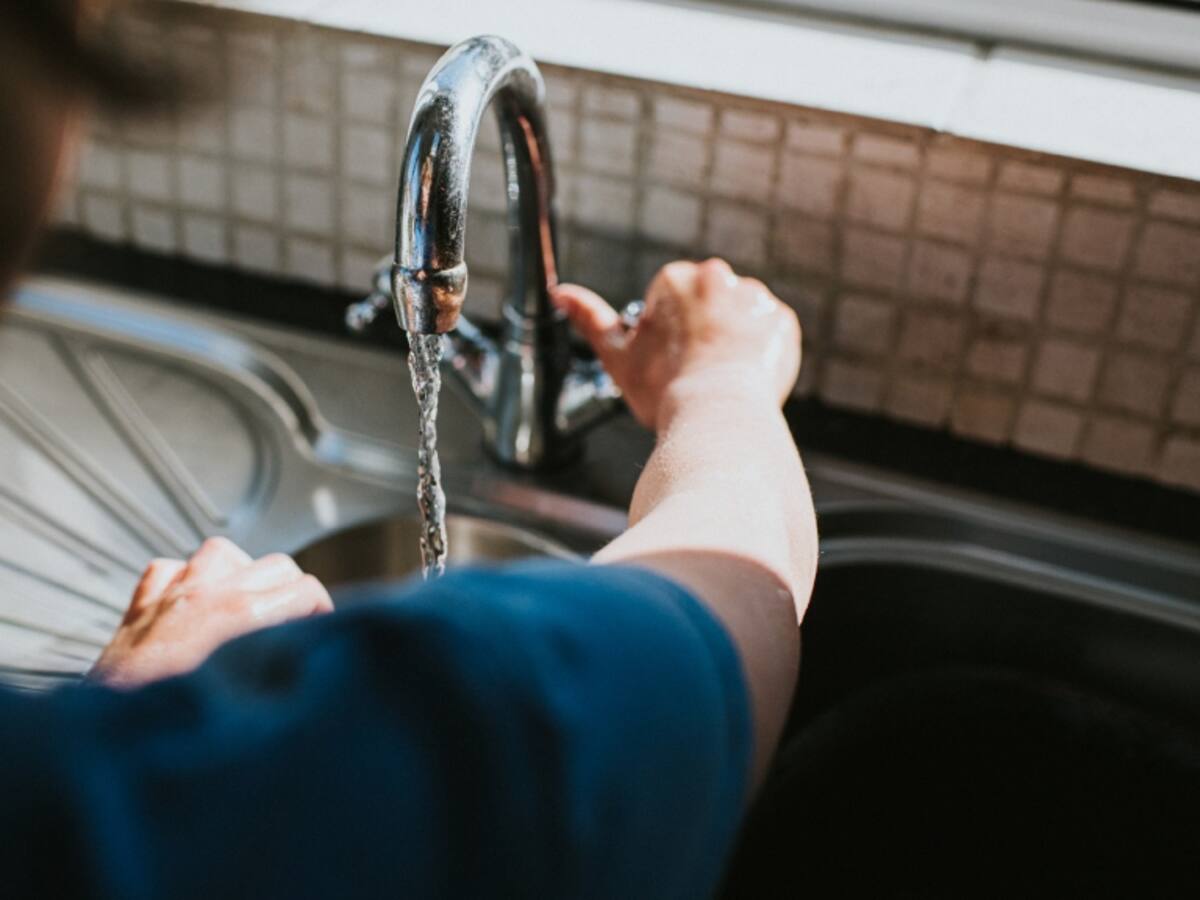 Informan corte de agua que afectará a la comuna de Las Condes: revisa el cuadrante dañado