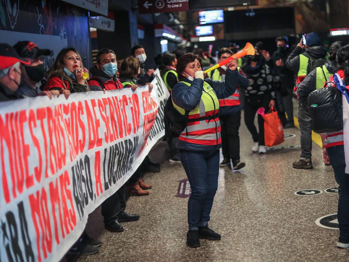 Sindicatos de Metro anunciaron movilización para este miércoles y exigen mejoras en condiciones laborales