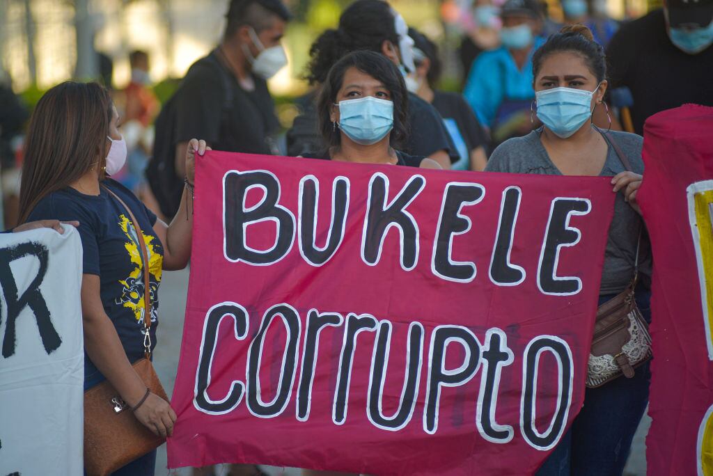 Manifestación en contra de Nayib Bukele en la capital San Salvador