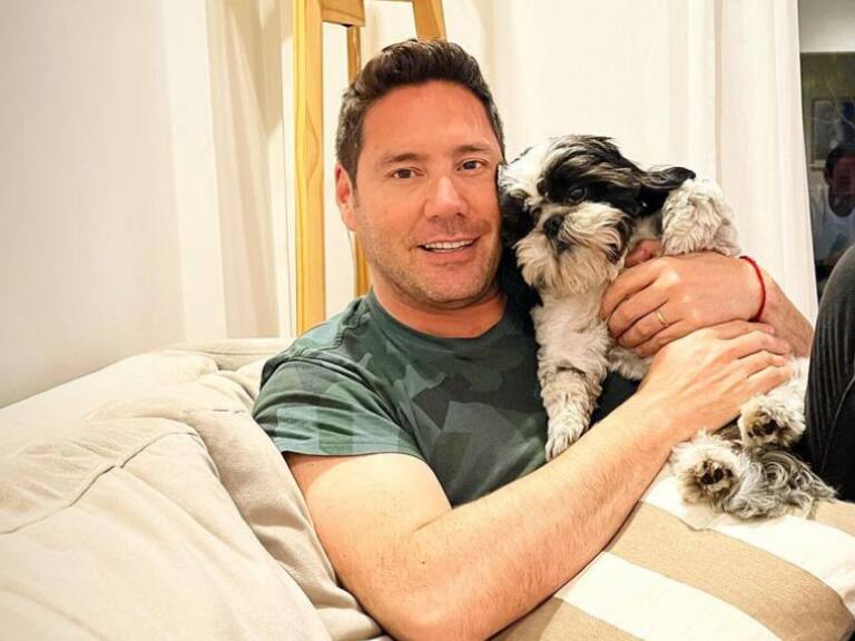 “Imposible explicar el amor por un hijo”: Pancho Saavedra comparte tierna fotografía de su hija y su mascota