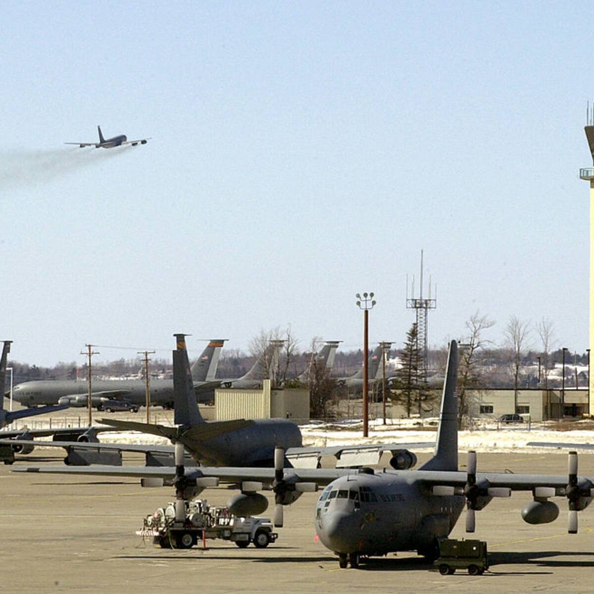 Tragedia en Maine: seis personas mueren tras estrellarse avión comercial durante el despegue