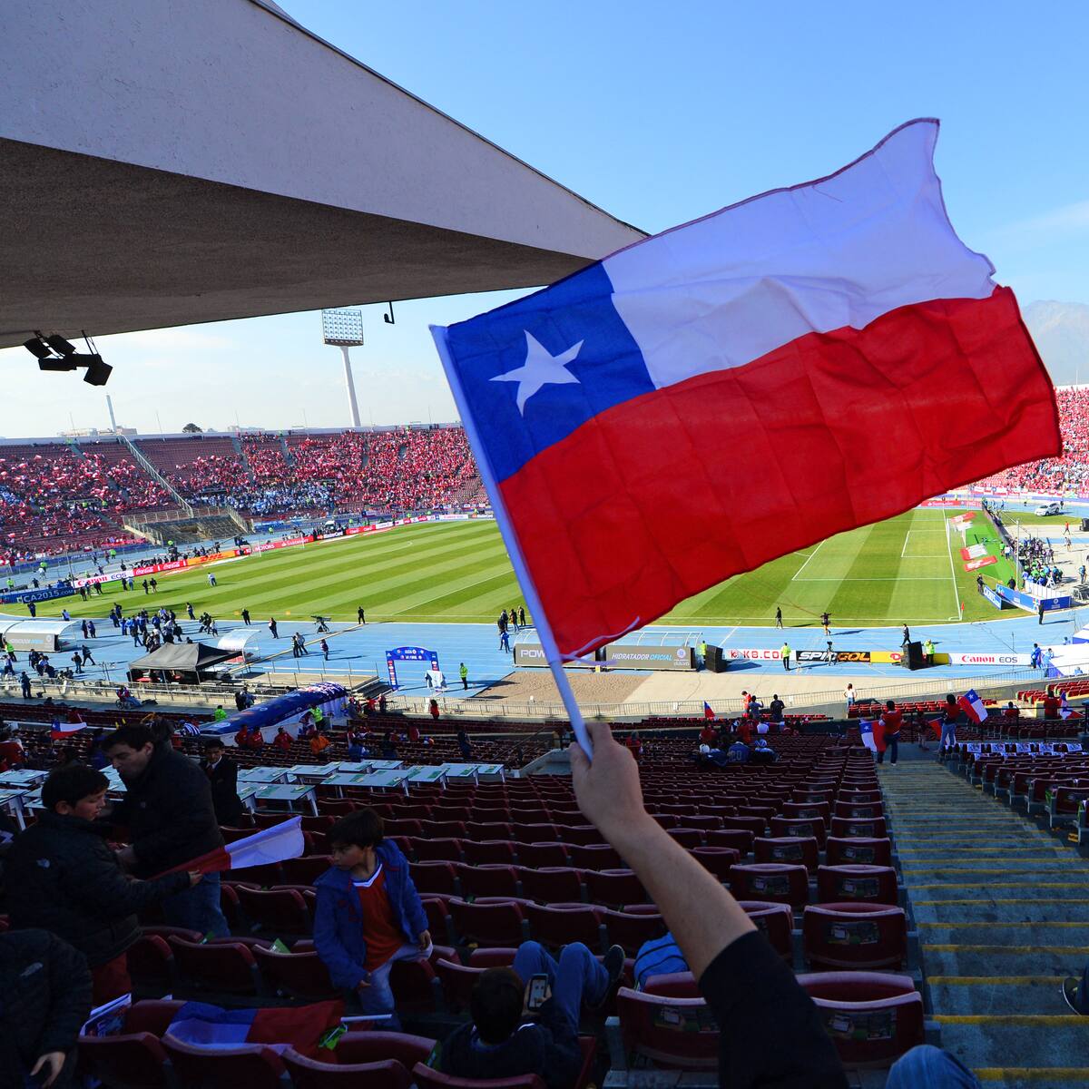 Primeros problemas: hinchas de La Roja denuncian cambios “unilaterales” en sus entradas para el Estadio Nacional
