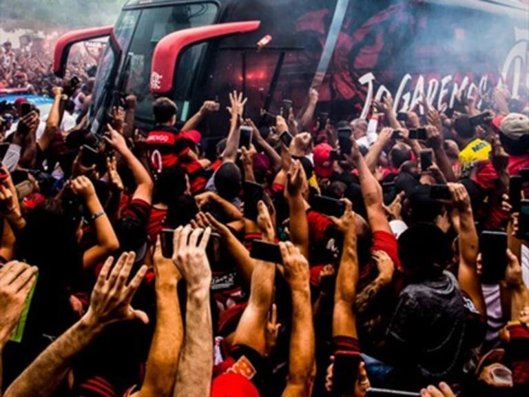 Así despidieron sus hinchas al Flamengo, que disputará la final de la Copa Libertadores