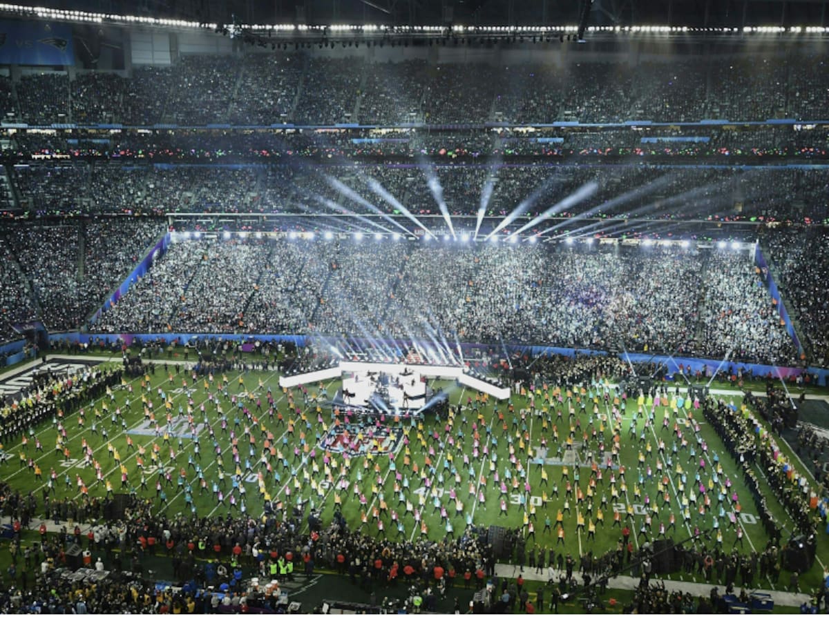 “Es un jugador esencial”: el desconocido rol protagónico de Chile en una de las tradiciones más importantes del Super Bowl