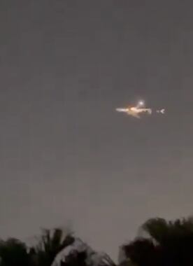 Avión tiene que aterrizar de emergencia en Miami: uno de sus motores falló en pleno vuelo