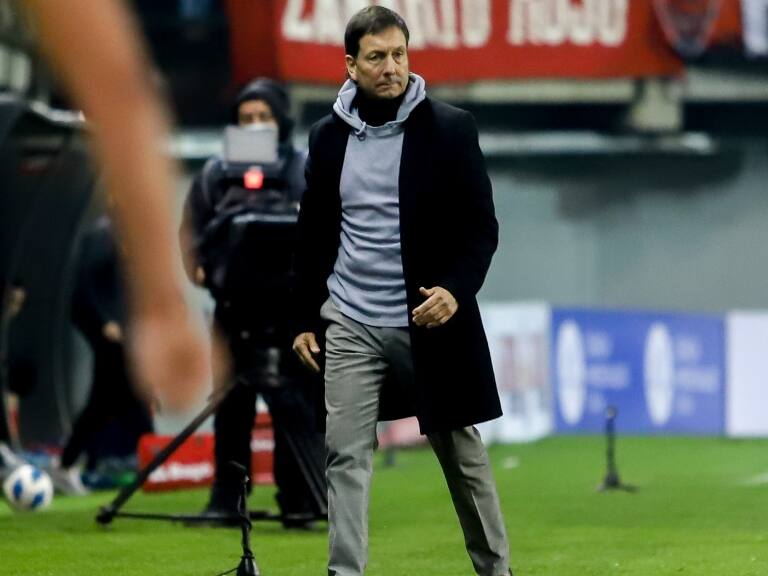 Fernando Díaz defiende al exárbitro Francisco Caamaño como su PF en Coquimbo Unido: "Tiene derecho a trabajar en el fútbol"