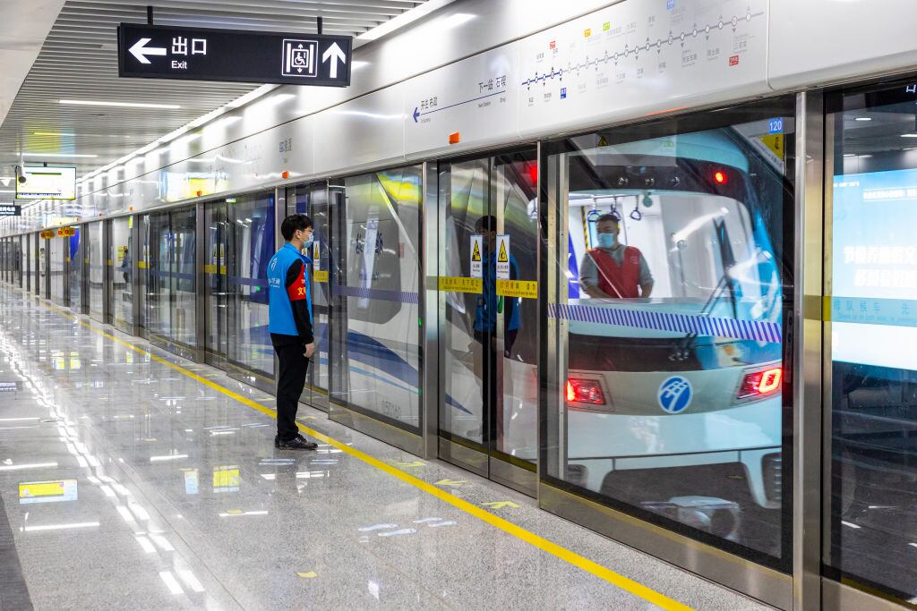 El metro vacío en la ciudad de Ningbo por la cuarentena anticovid
