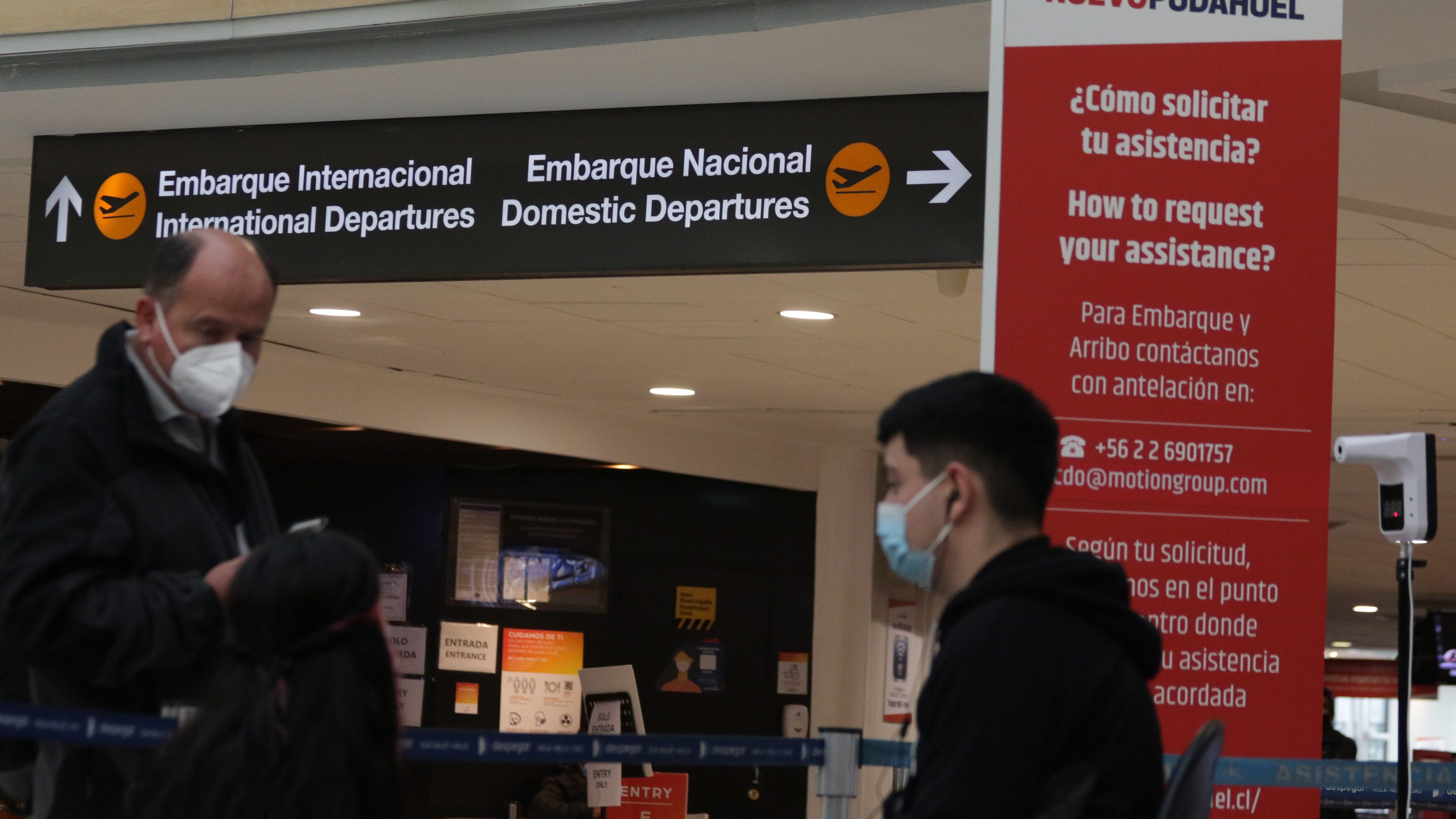24 de septiembre de 2020/SANTIAGOLa ministra de Transportes y Telecomunicaciones, Gloria Hutt entregó detalles del protocolo para viajes interregionales que entra en vigencia el próximo lunes 28 de septiembre y dio a conocer las cifras de tráfico aéreo nacional e internacional, que muestran una recuperación de los viajes en avión.
FOTO: FRANCISCO CASTILLO/AGENCIAUNO