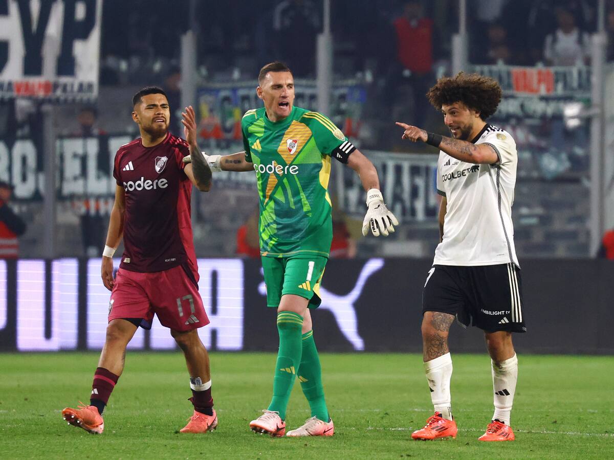 “Ha sido una tontería”: Paulo Díaz pide disculpas por su expulsión ante Colo Colo