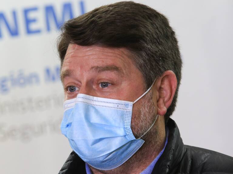 17 de Agosto de 2021 / SANTIAGOEn la Oficina Regional de Onemi, el delegado presidencial Felipe Guevara junto con el director regional Miguel Muñoz y el Gobernador Claudio Orrego, se reúnen con diversas autoridades para la implementación del Servicio Nacional de Prevención y Respuesta ante Desastres (SENAPRED) frente a la alerta preventiva de lluvias de la región metropolitana
FOTO: DIEGO MARTIN / AGENCIAUNO