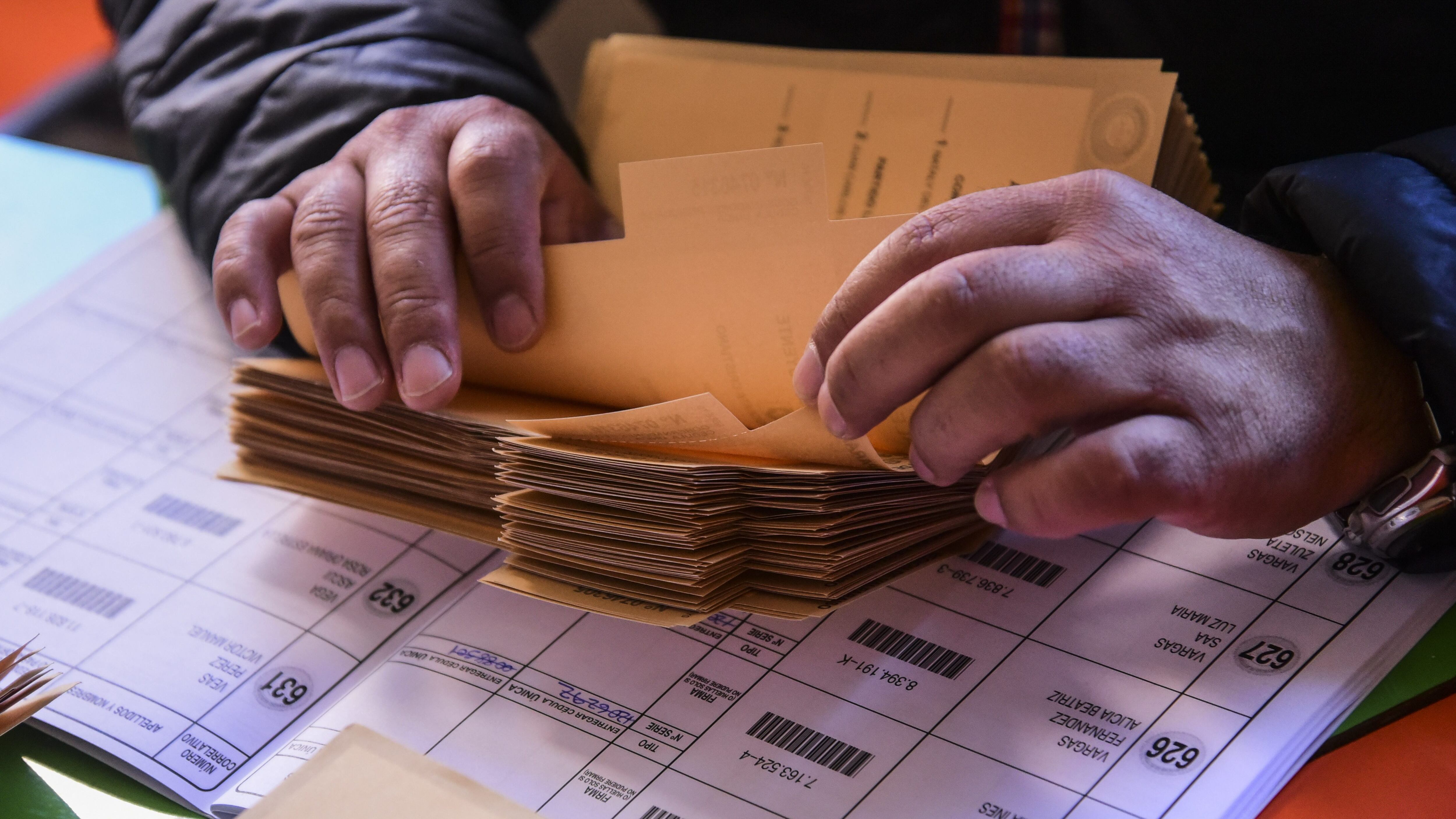 Vocal de mesa: queda un mes para las elecciones del 21 de noviembre