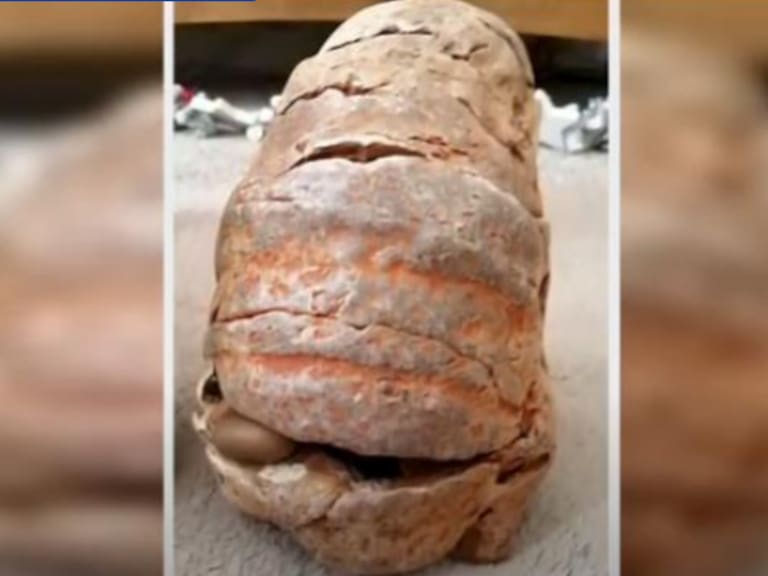 Madre e hija recogieron una granada de la Segunda Guerra Mundial en la playa y explotó en su cocina