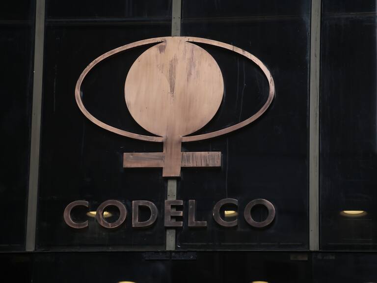 Trabajador contratista de Codelco fue diagnosticado con Covid-19 y empresa suspendió proyectos de manera temporal