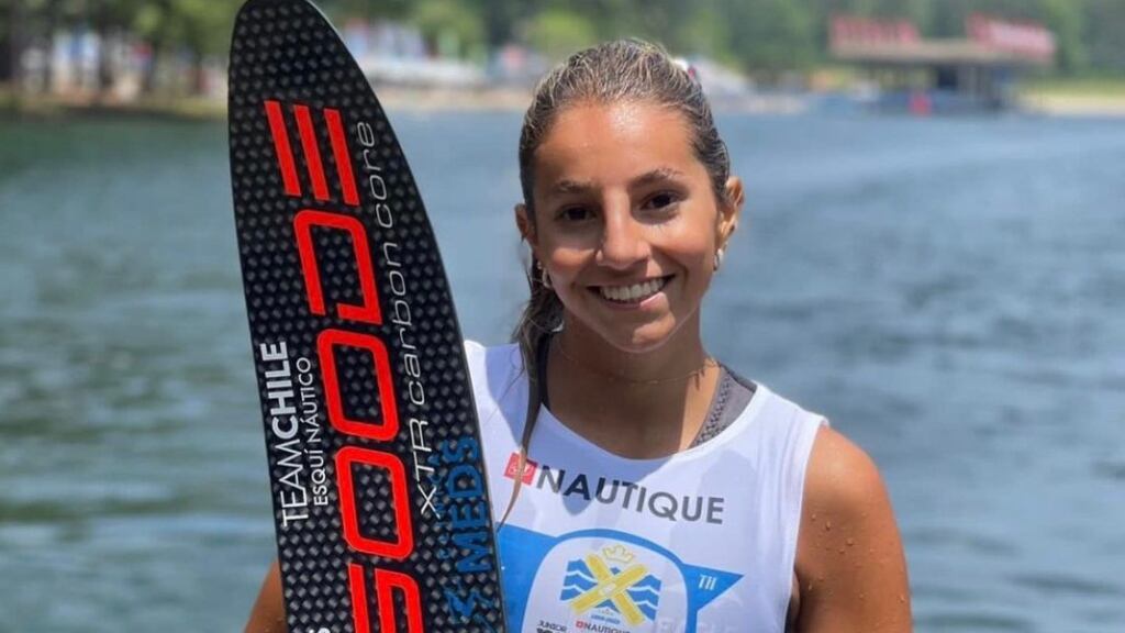Trinidad Espinal gana el oro en el slalom del US Masters Junior de esquí náutico