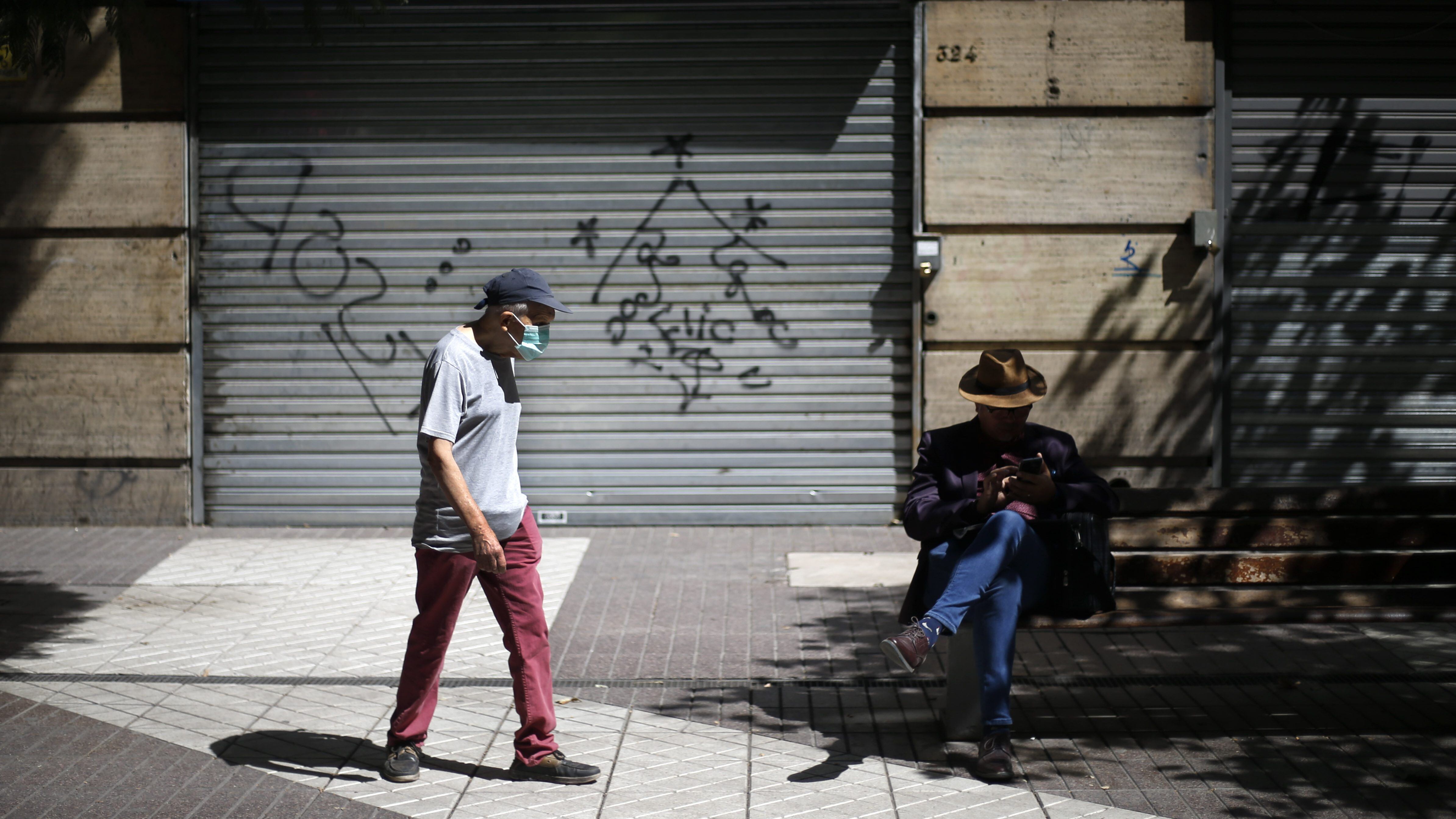 Comercio cerrado en Santiago