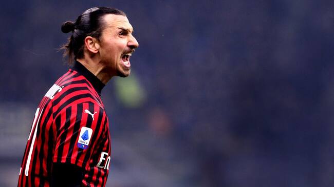 STADIO GIUSEPPE MEAZZA, MILANO, ITALY - 2020/02/09: Zlatan Ibrahimovic of Ac Milan celebrate during the the Serie A match between Fc Internazionale and Ac Milan. Fc Internazionale wins 4-2 over Ac Milan. (Photo by Marco Canoniero/LightRocket via Getty Images)