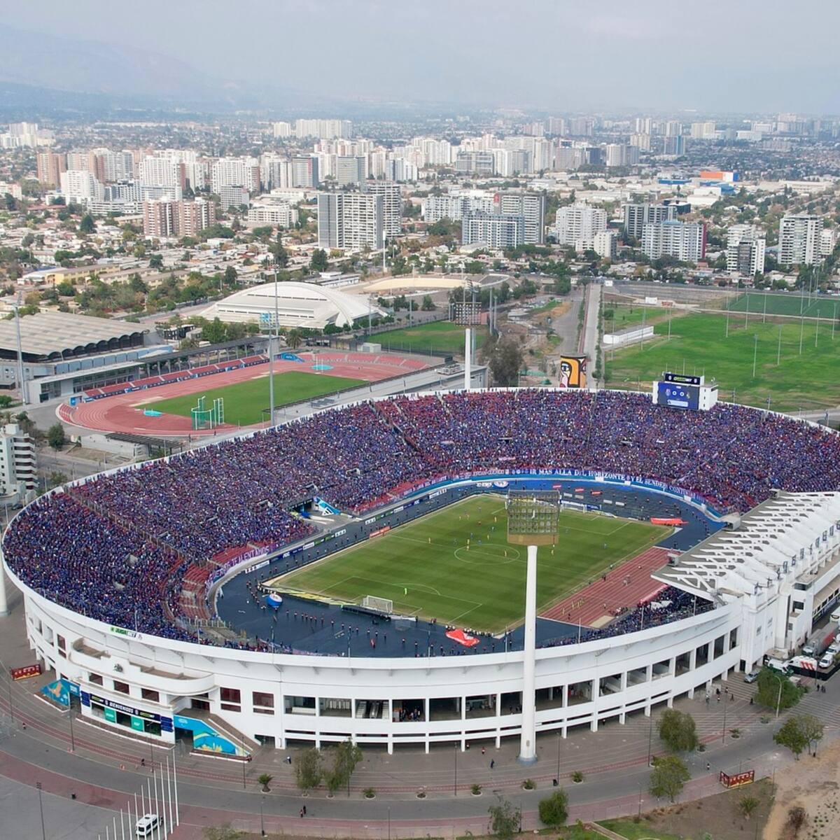 ¿Qué equipos llevaron más gente al estadio este año? Revisa el ranking de público del fútbol chileno 2024