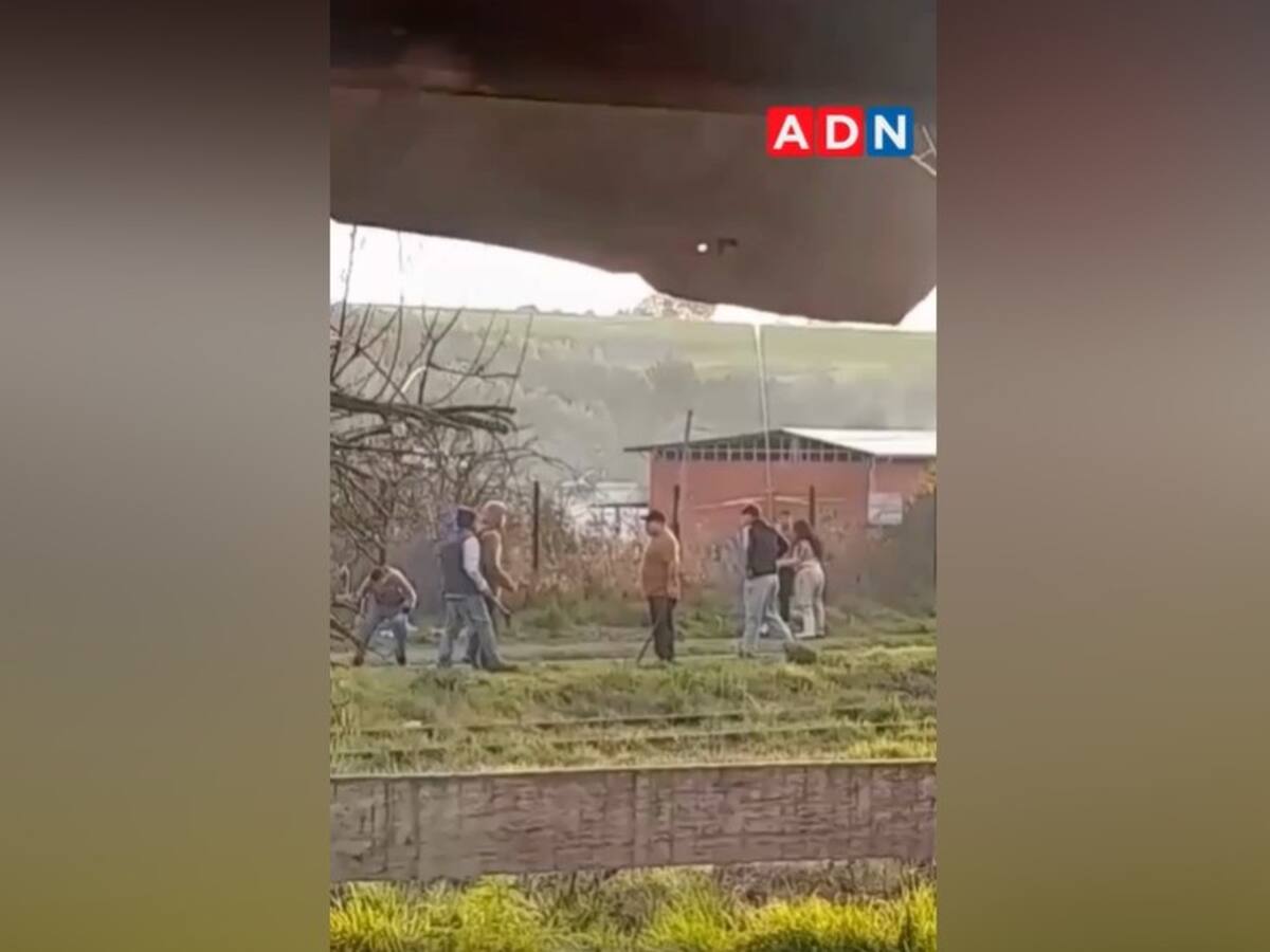 Con hachazos incluidos: violenta riña de una decena de personas deja un hombre con heridas graves en Río Negro