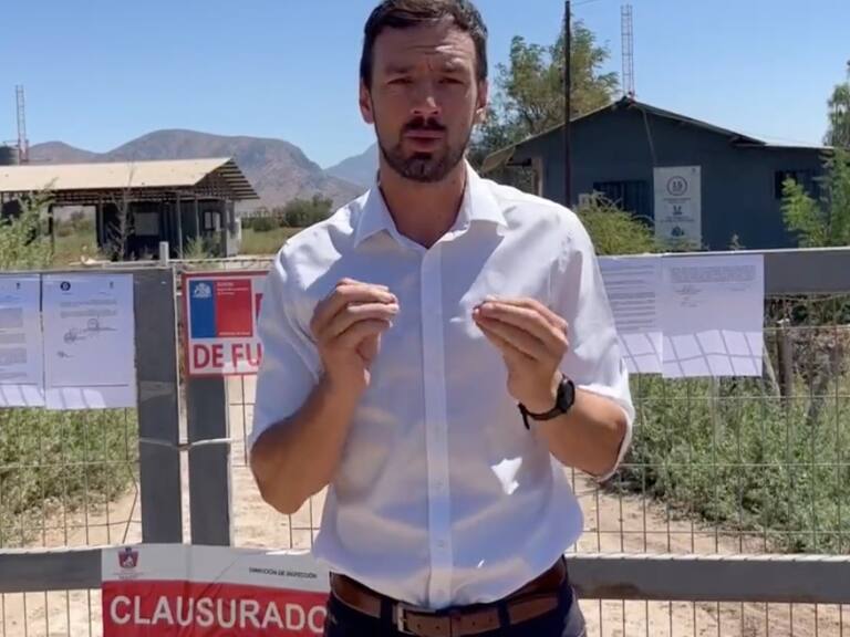 Paralizan faenas mineras que generan contaminación en liceo en Maipú