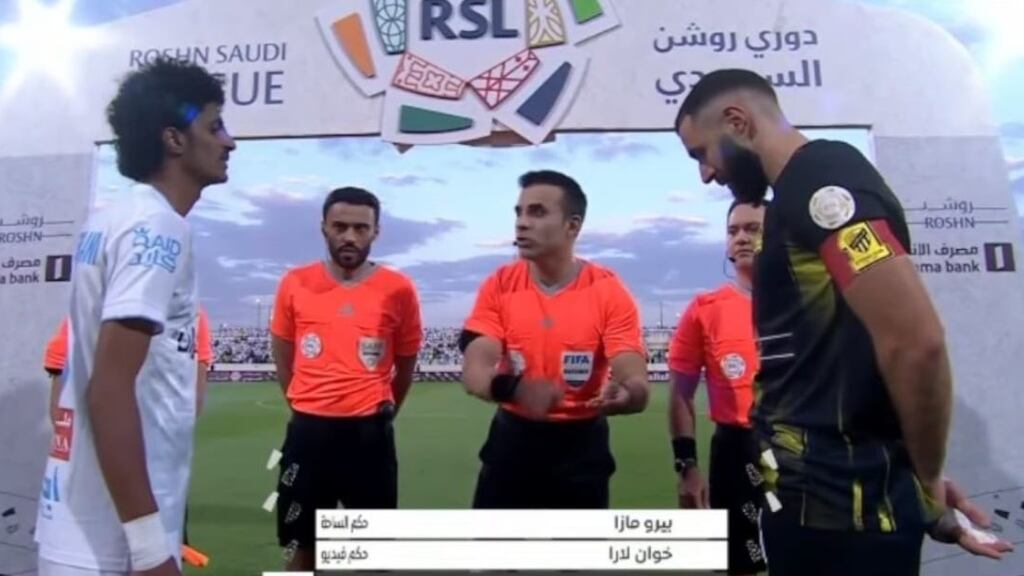 Le arbitró a Karim Benzemá: Piero Maza vuelve a dirigir en la liga de Arabia Saudita
