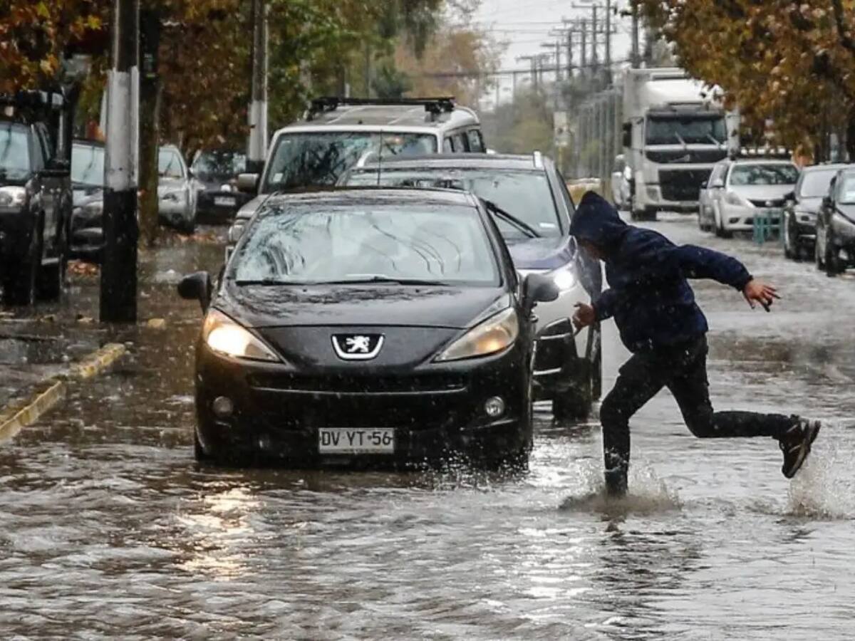 Hidrólogo y el sistema frontal que afectó a la zona centro-sur: “La naturaleza, cada cierto tiempo, nos recuerda que es la dueña del territorio”