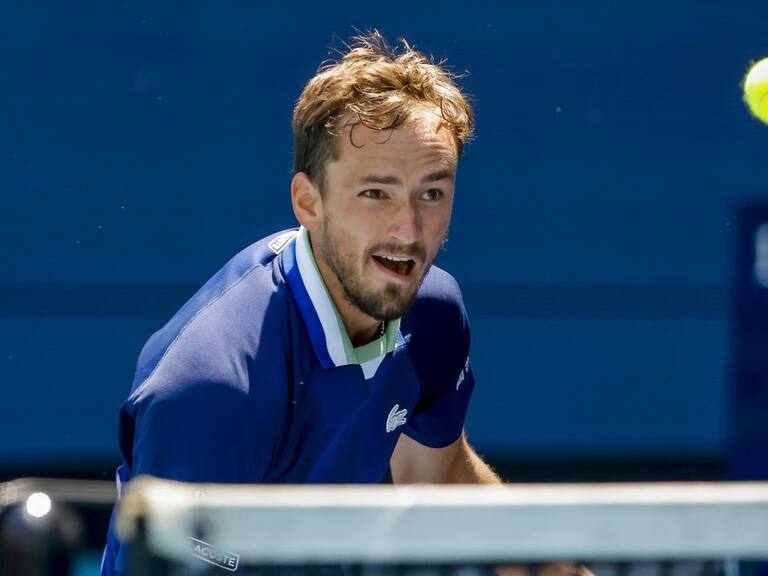 Daniil Medvedev no logro meterse en las semifinales del Masters 1000 de Miami tras caer de manera inapelable ante el polaco Hurkacz