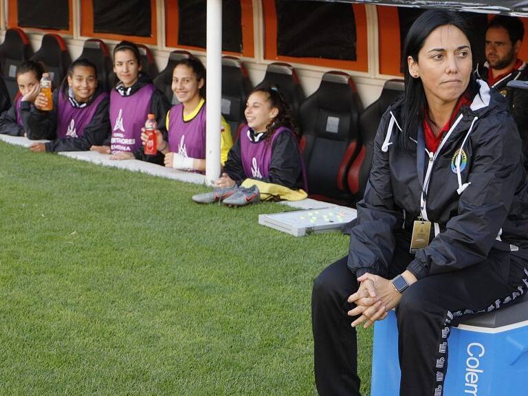 14 DE OCTUBRE DE 2019/QUITO, ECUADORPaula Navarro (d), durante el partido valido por la Copa Libertadores Femenina 2019, entre Santiago Morning y UAI Urquiza, disputado en el estadio Casa Blanca.
FOTO: DANIEL MOLINEROS/API/AGENCIAUNO