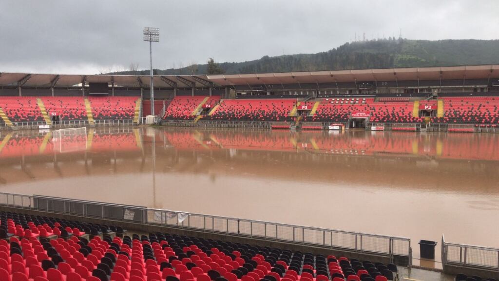 El impactante estado del Fiscal de Talca tras el desborde del Río Claro