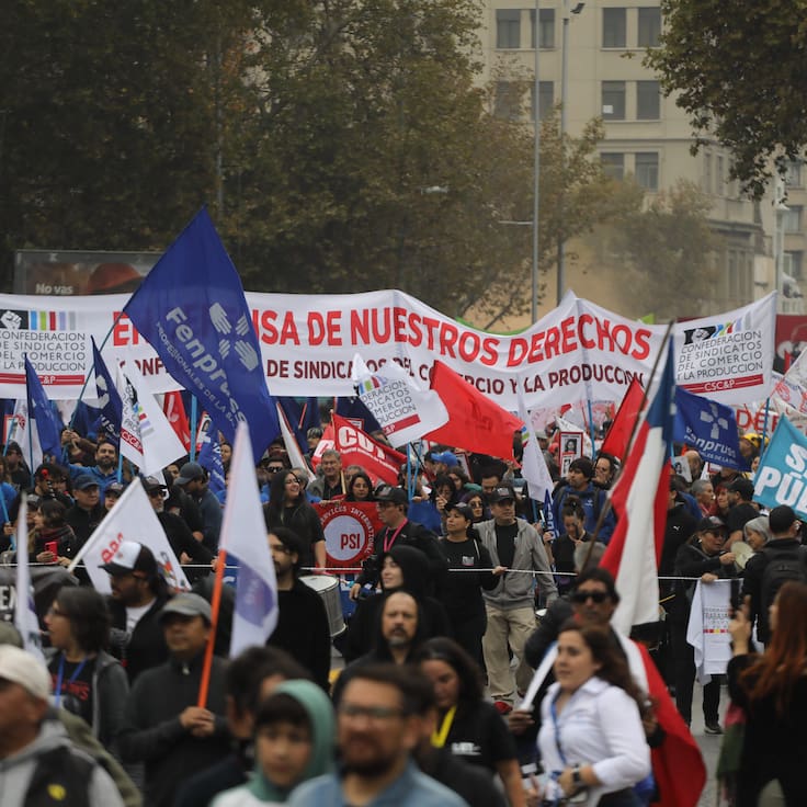 Balance del Día del Trabajador: Carabineros reporta 35 detenidos en 60 actos de conmemoración a nivel nacional