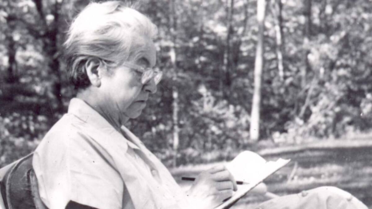 Ministra Arredondo por los 80 años del Nobel de Mistral: “Es muy conmovedor pensar en su travesía y su legado”