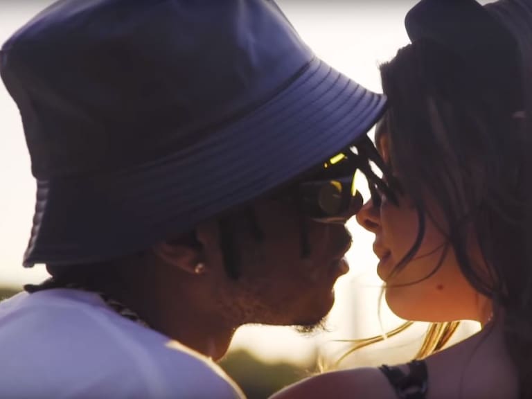 Polimá Westcoast estrenó canción con su polola, Soulfia