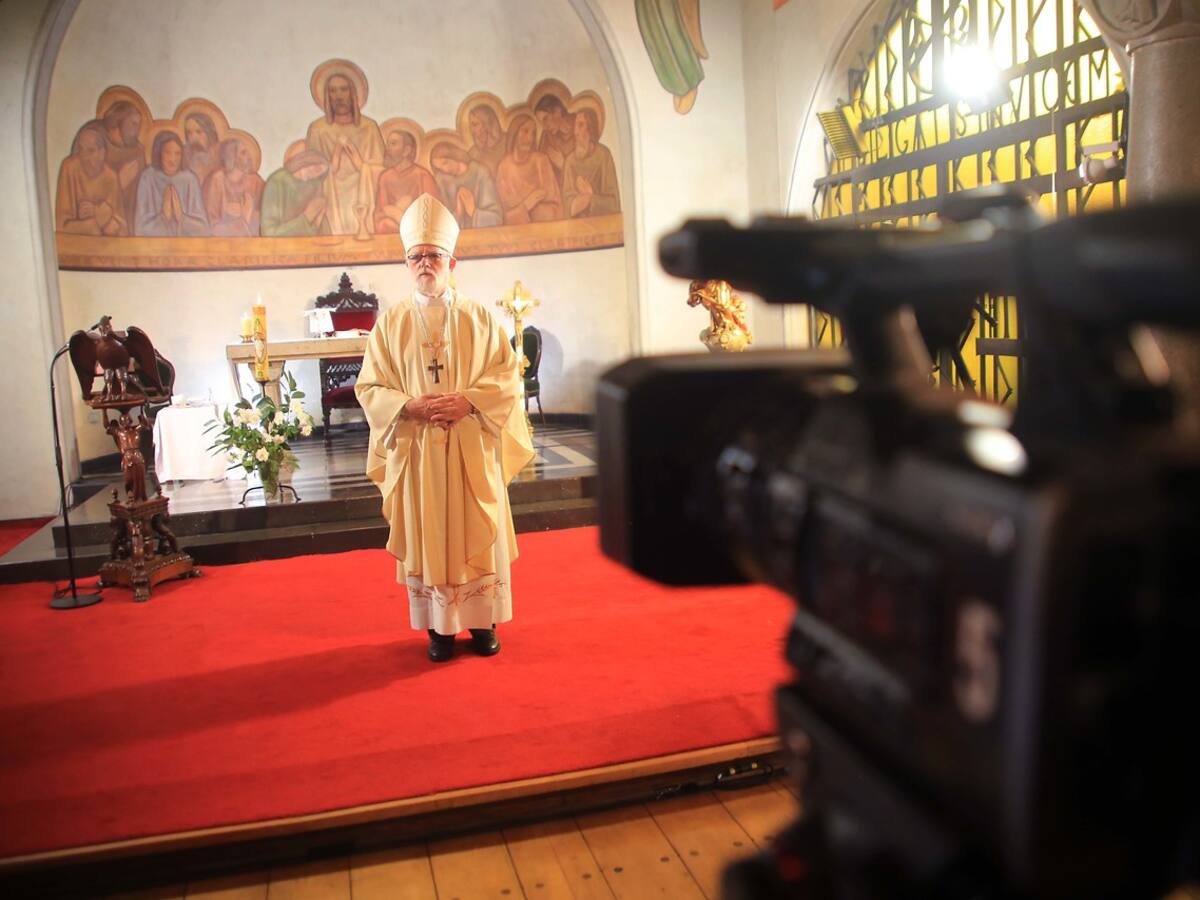 Arzobispado de Santiago transmitió vía streaming la tradicional misa de Domingo de Resurrección