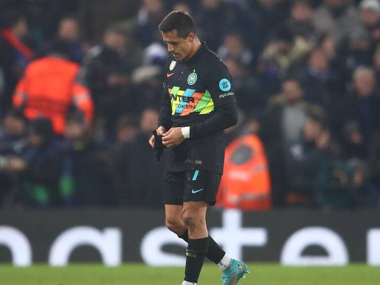 Jürgen Klopp criticó a Alexis Sánchez por su expulsión en Champions: "Con ese tipo de acciones no ayuda a su equipo"