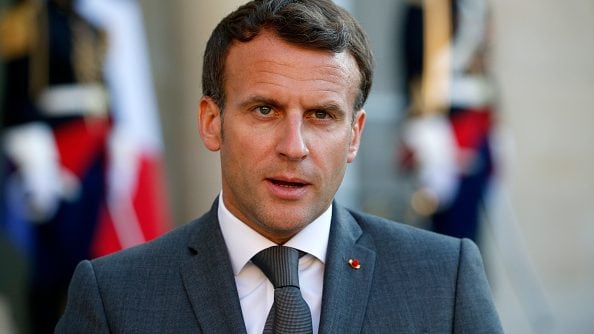 Emmanuel Macron fue abofeteado en público