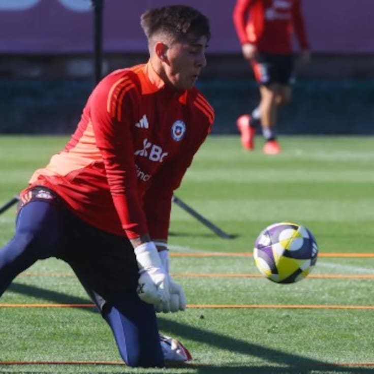 Exentrenador de Jaime Vargas avala su arribo a Colo Colo: “Su edad y potencial de desarrollo son ilimitados”