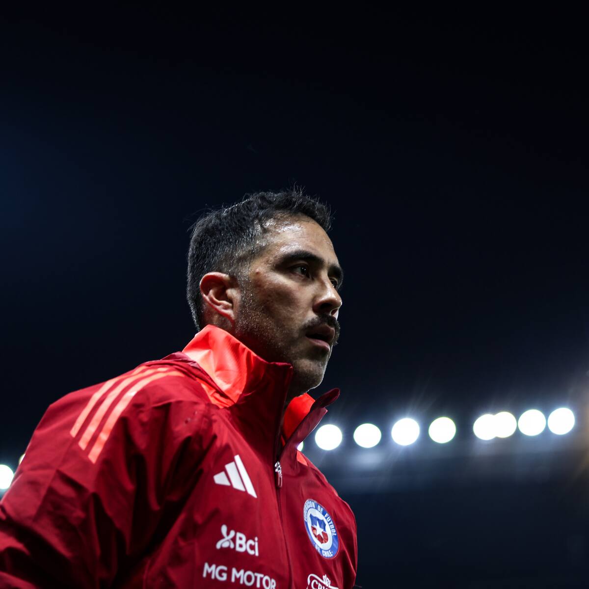 “La gente grande está al debe”: la contundente crítica de Claudio Bravo por el presente de La Roja