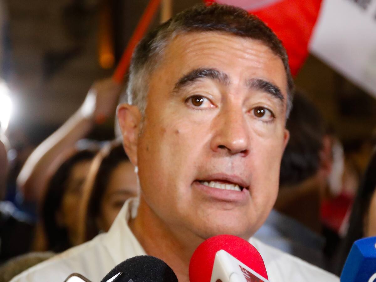 “Lo vengo diciendo el día uno y lo voy a cumplir”: Mario Desbordes anuncia su primera medida tras ser electo alcalde de Santiago