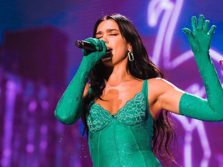 Dua Lipa le cierra las puertas a la inauguración del Mundial de Qatar 2022