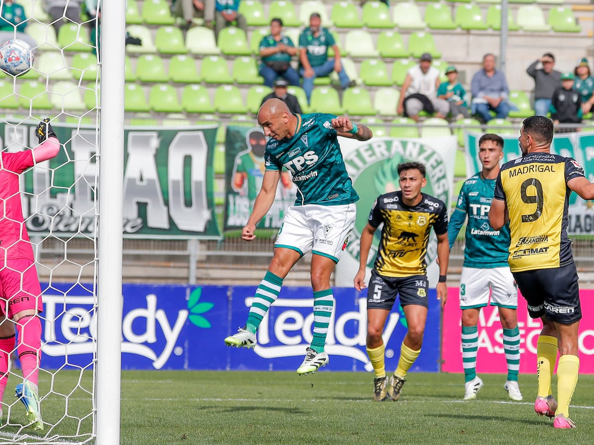 Santiago Wanderers es sancionado por incidentes en Copa Chile y tendrá repercusiones para su duelo ante la U