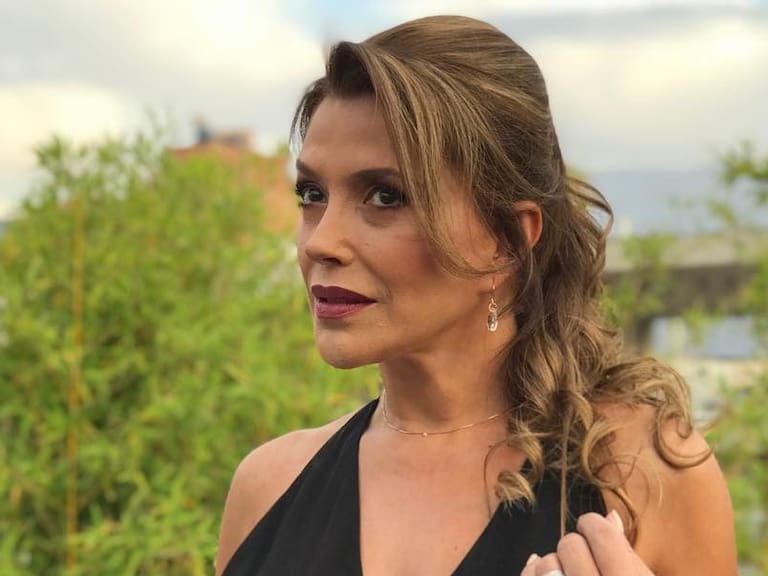 Carolina Arregui se llenó de halagos tras publicar foto al natural a los 54 años